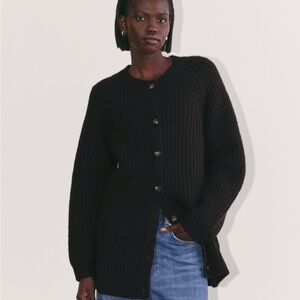 Everlane • The Fisherman Cardigan in CloudKnit Black